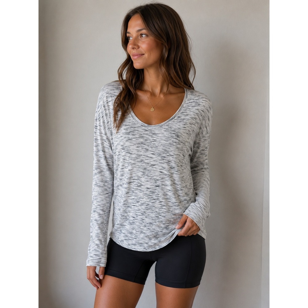 Lululemon Women White Black Space Dye V-Neck Long Sleeve Activewear Top Size 6
